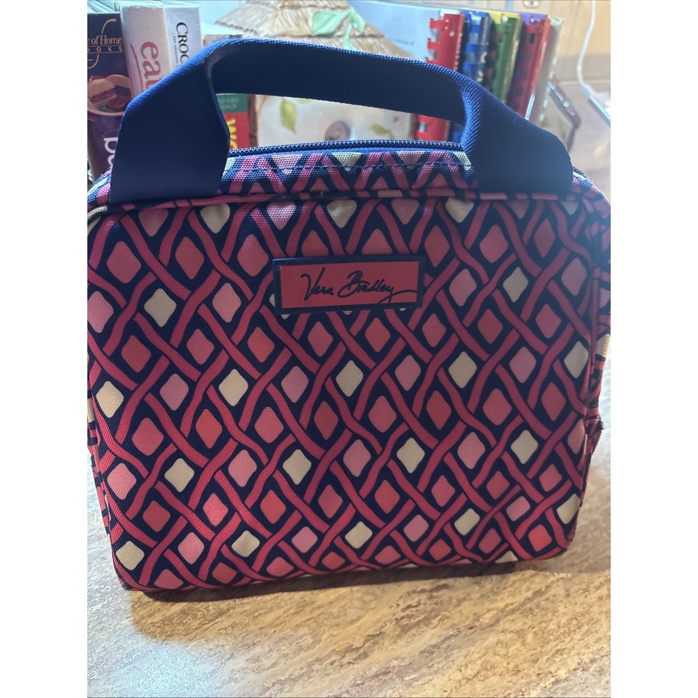 Vera Bradley Lighten Up Lunch Cooler in Katalina Pink
